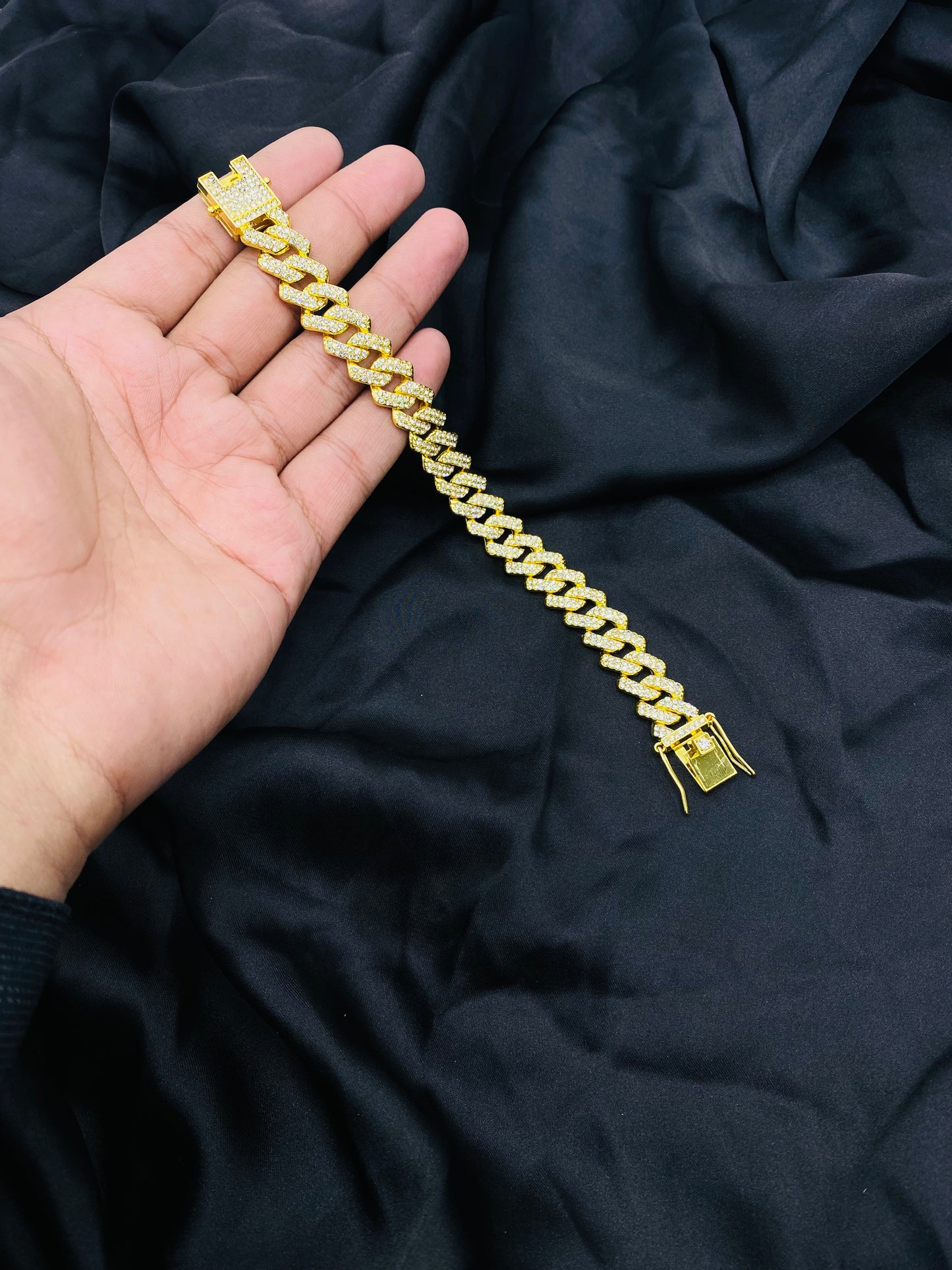 Iced Cuban Bracelet (AD 1)
